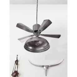 Trophée Mural Shiny II -Komar Boutique 1000039815 191029 16345700008 MOOD DETAILS P000000001000039815 mood