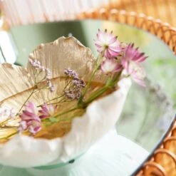 Coupe Décorative Flower Bloom -Komar Boutique 1000277561 210707 09495700245 MOOD DETAILS P000000001000277561 mood