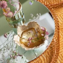 Coupe Décorative Flower Bloom -Komar Boutique 1000277561 210707 09502000267 MOOD DETAILS P000000001000277561 mood