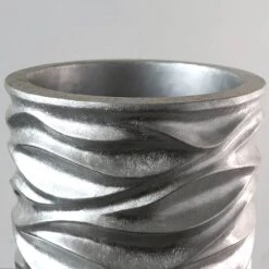 Pot De Fleur Waves -Komar Boutique 1000296505 210930 140226000114 DETAILS P000000001000296505