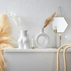 Vase LOOP IV -Komar Boutique 1000337872 220225 021 MOOD DETAILS P000000001000337872 mood