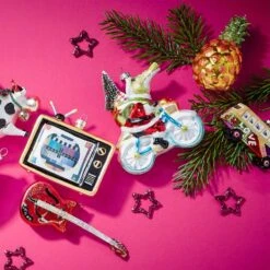 Déco De Noël HANG ON Croco Vélo WEB -Komar Boutique 1000365560 220728 020 MOOD DETAILS P000000001000365560 mood