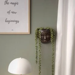 PRESENT TIME Cache-pot Mural Masque 7 PRESENT TIME Cache-pot Mural Masque -Komar Boutique 4f1ee07e02e04667b1fd949af2eb73fa