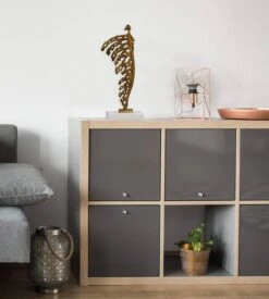 Sculpture Moderne Militant Feather -Komar Boutique 5bc0ea6ba033465fb5822df4af2a2bdf