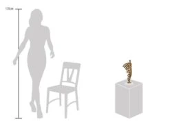 Sculpture Moderne Militant Feather -Komar Boutique bb20fb6e117e44d2bc35d2af57e9af75