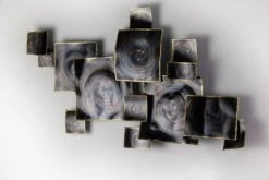 Sculpture Murale Métal Sous Tension -Komar Boutique c7037b6e53374ff1a18a30aa5155d711