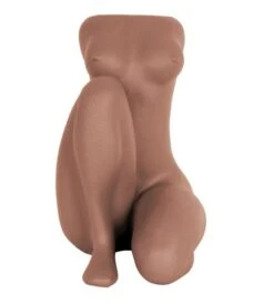 PRESENT TIME Pot De Fleurs Sitting Lady -Komar Boutique cb97c8f57a484672b21a9e5cac161798.cropped 423 336 1207 1339.processed