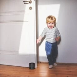 Butoir De Porte Noir En Lot De 4 -Komar Boutique ddf4c0dd30b94e84b338ef612643d38d 1